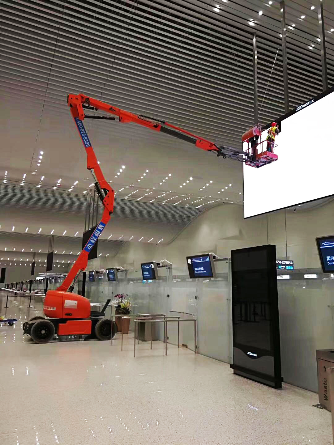 阳江哪里有物料升降机出租