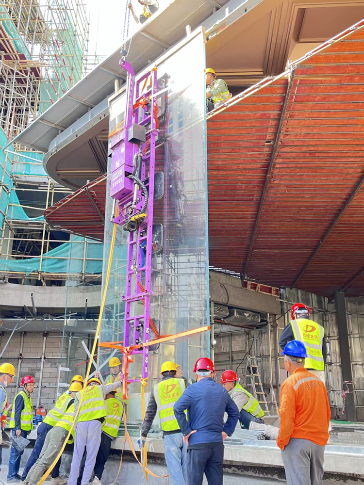 2000公斤玻璃吸盘应用案例