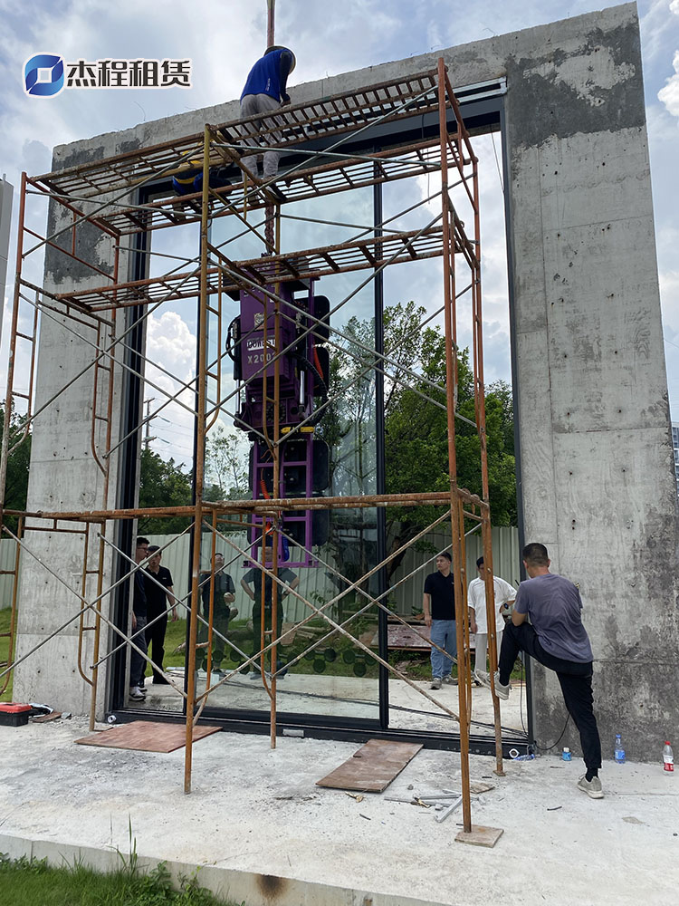 2000公斤玻璃吸盘应用案例