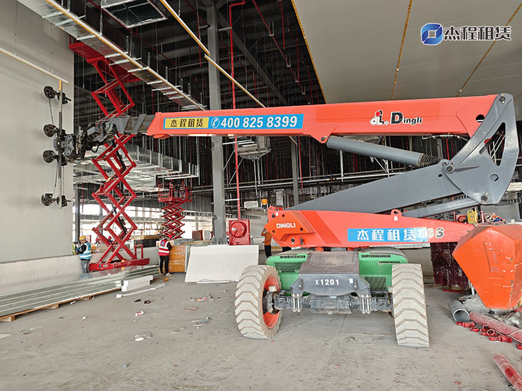 杰程1.2吨玻璃吸盘车安装岩棉玻镁板